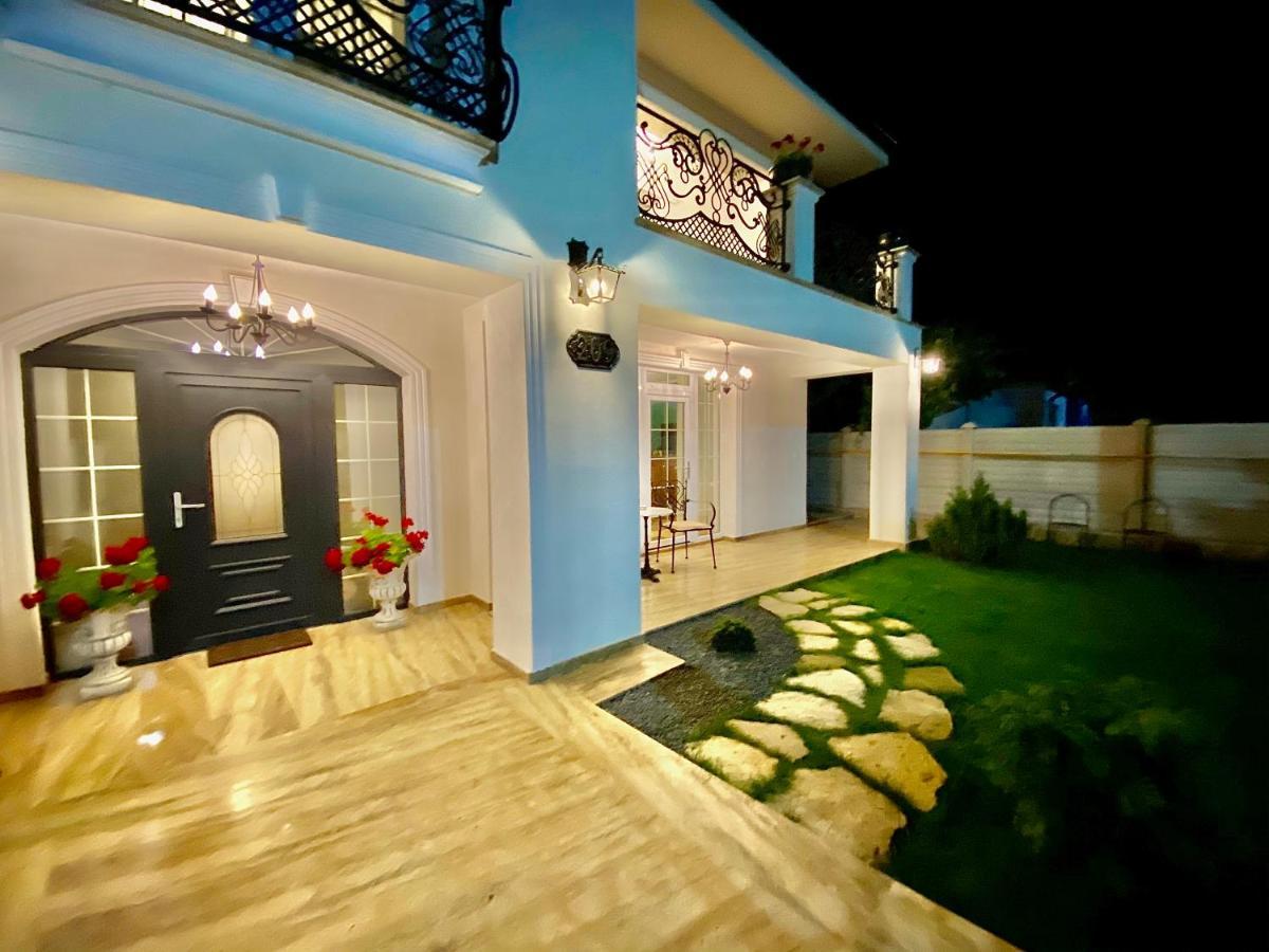 Sarada Boutique Luxury Apartment Дева Екстер'єр фото