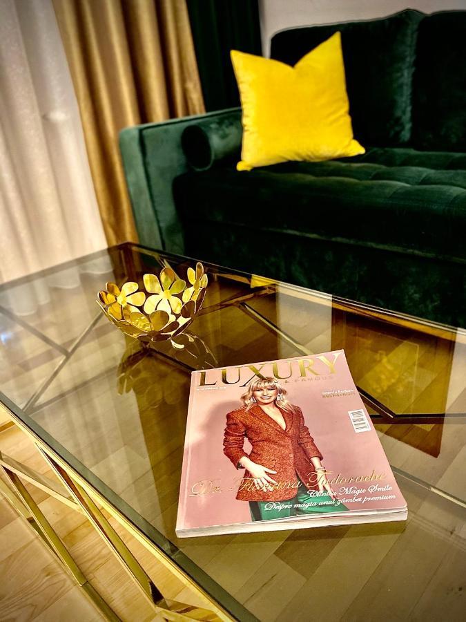 Sarada Boutique Luxury Apartment Дева Екстер'єр фото